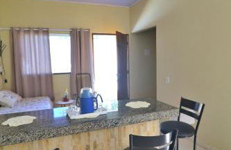 We offer a crib, bed and bath linens - Foto 3