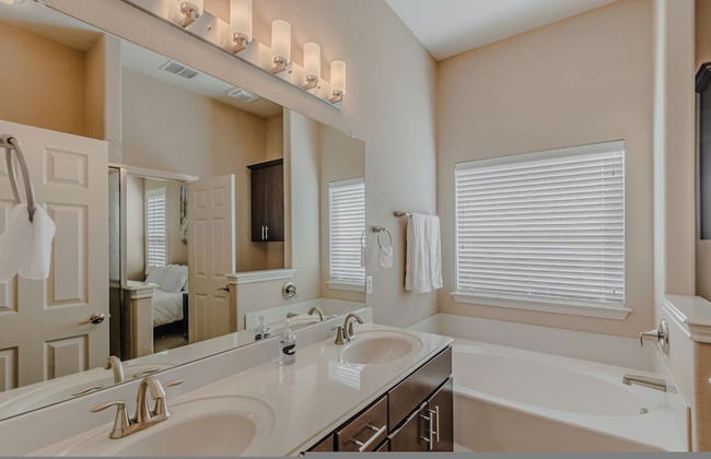 The Castle by the Lake w Pool Balcony Grandscape - Foto 25