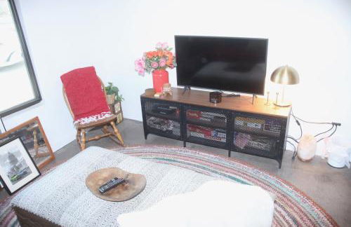 Cozy Fresh Desert Hideaway, 5 mins to Joshua Tree - Foto 29