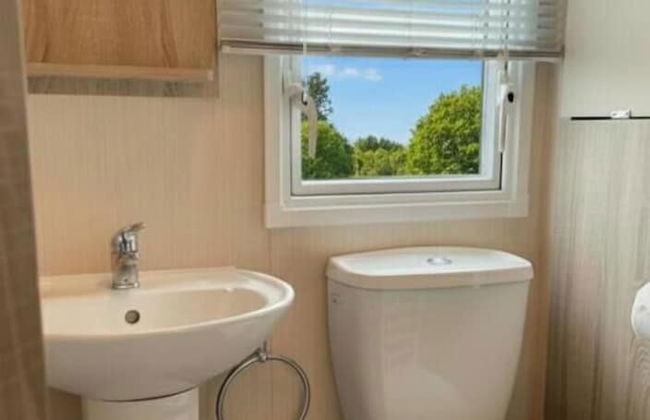 Comfortable 3-bed Caravan - Combe Haven - Foto 10