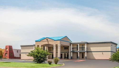 OSU King Bed Hotel Room 111 Booking - Foto 3