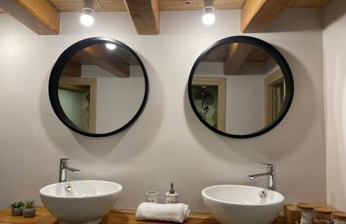 Goninos Jacuzzi Suite - Foto 13