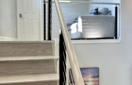 Lakefront Home w Pool, Dock, Fire Pit & Game Room Sip, Sip Away by Avantstay - Foto 110