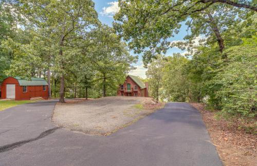 Peaceful Greers Ferry Cabin with Deck and Lake View! - Foto 44