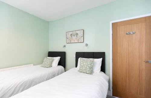 Spacious 4-Bed Lake District Getaway for Groups - Foto 22