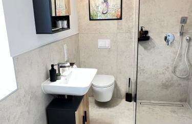 W&D Living-Kunstvoll-Gespannparkplatz & Terrasse - Photo 3