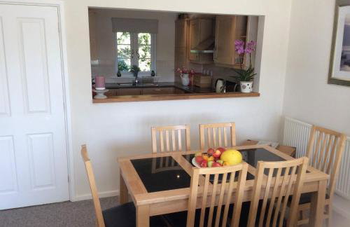 Liming Lodge - Lakeside Home in the Cotswolds - Foto 9