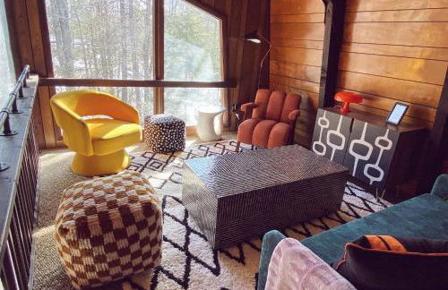Designer Poconos Chalet I Ski, Skate, Lakes, Family-Friendly - Foto 11