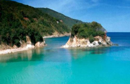 Huge Holiday Home in Marina di Castagneto Carducci near Sea - Foto 41