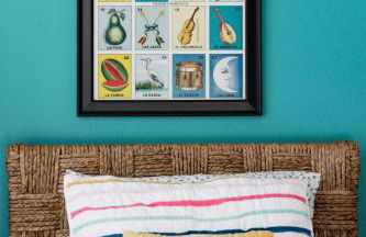 Explore the River Walk from Artsy Designer Retro Chic Home - Foto 8