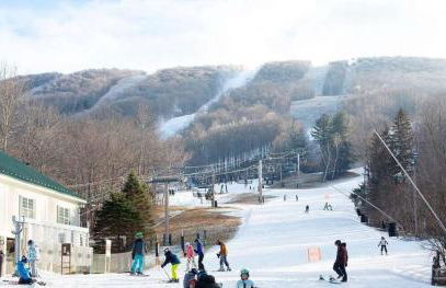 Luxury 4BR in Hudson Valley on a 8 Acre Estate - Hot Tub, Large Firepit, Oversized 38 Ft Deck! - Foto 51