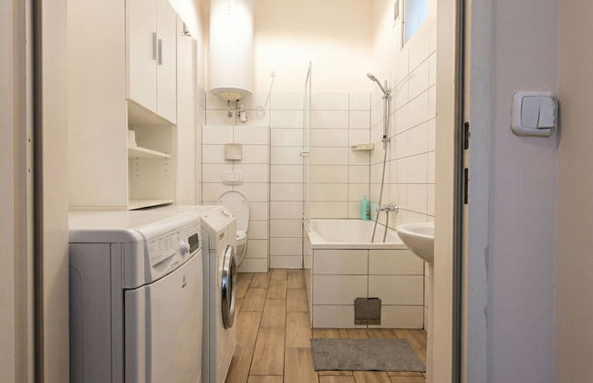 Relaxing 2BR shared Apt. U3 Enkplatz - Foto 10