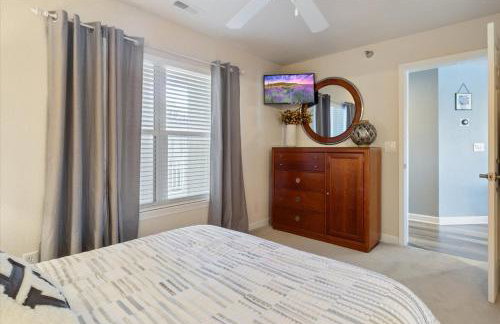 Modern Decor, Views, Grill, Workstation, Boat + 2 PWC Slips & Resort-Style Amenities - Foto 25