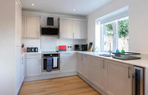 Modern 2-Bedroom Apartment in Prime Location # 1 - Foto 18