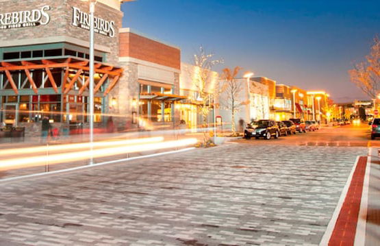 Stylish 1 BR Apartment w Movie Theater - Photo 40