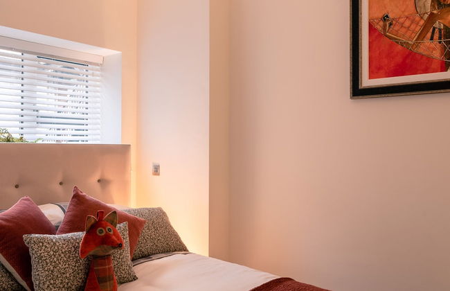 Cathedral View in Exeter - Photo 25