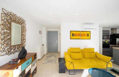 Les Voiles d Azur, Duplex moderne avec vue sur le port et la mer, à 2 minutes des plages - Photo 20