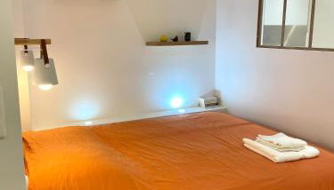 Studio ultra centre libourne - jacuzzi & vidéoprojecteur - Foto 3