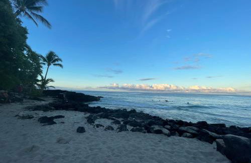 Direct oceanfront Magic Sands beach condo - Pool, AC, 2B2B, sleeps 6 - Foto 10