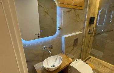 Roro Center Suites - Photo 11