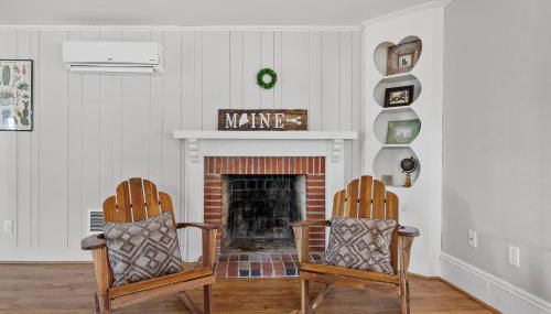 Charming Kennebunk Cape - Walk to Dock Square! - Foto 4