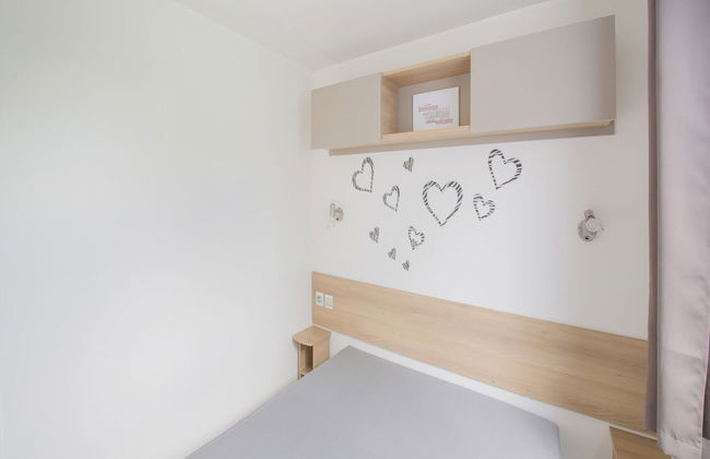 Swanky Mobile Home in Saint Jean de Monts - Photo 5