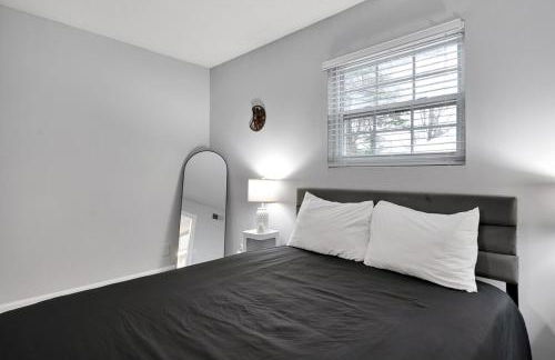 Groovy 1BD near Duke, Downtown, and DPAC - Foto 2