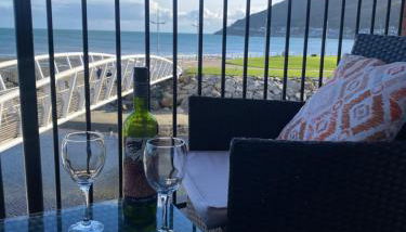 Newcastle Seafront Apartment with Wifi and Parking - Foto 5