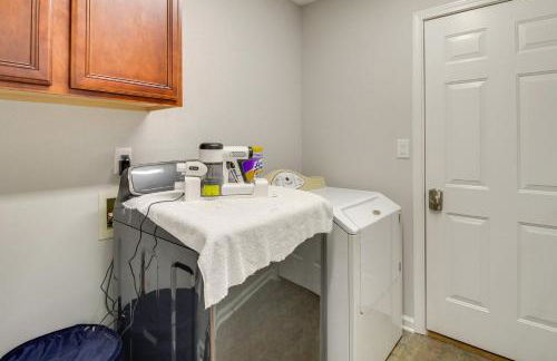 3 Mi to Oglethorpe Mall Home with Fenced Yard! - Foto 20