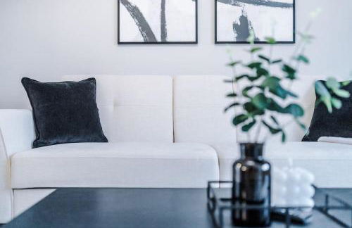 Lovely three bed home Manchester - Foto 35