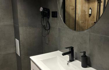 Lux Apart - Apartamenty z jacuzzi i sauną nad Wisłą - Photo 40