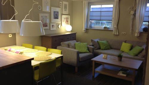 FeWo Buchheim, hochwertig und gemütlich, 5min zur S-Bahn - Foto 3