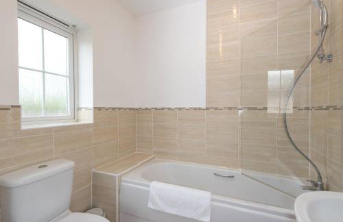 Park View - Stunning 2 bedroom house, both en-suite, 2 parking - Foto 10