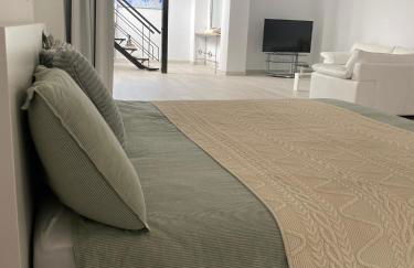 New - MiJa basement Loft Apartment steps from Beach - perfect for Sun and Sport Seekers - Foto 15