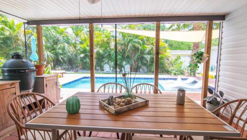 CasaHelena Poolside Paradise,Heated Pool,5min to Beach,IRB Clearwater,BBQ - Foto 4
