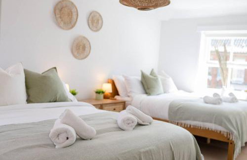 Prime Location - Southwold Gem - Sleeps 8 - Whole Cottage - Photo 40