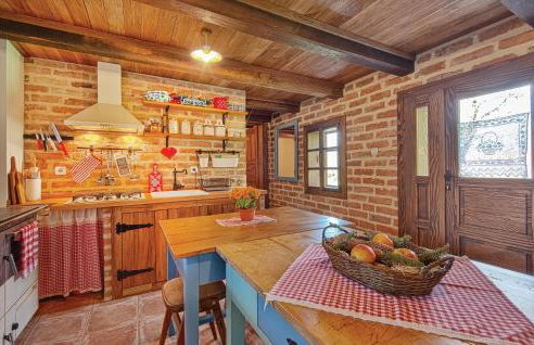 5 Bedroom Awesome Home In Novi Marof - Foto 30