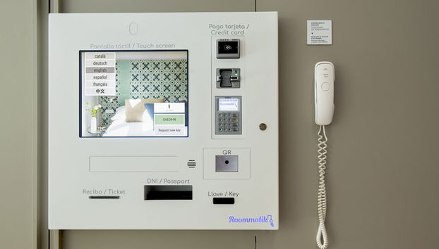 Check-in/check-out kiosk