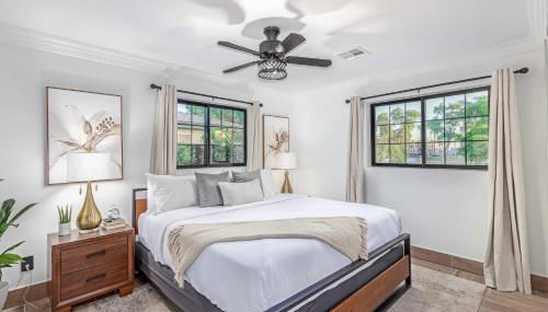 NEW Sundancer Oasis Old Town Pool Spa Rooftop Deck - Photo 3