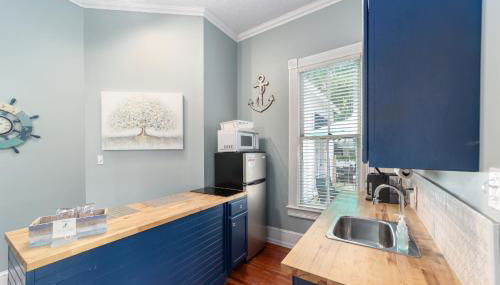 Martin B- historic district apt with pool - Foto 4