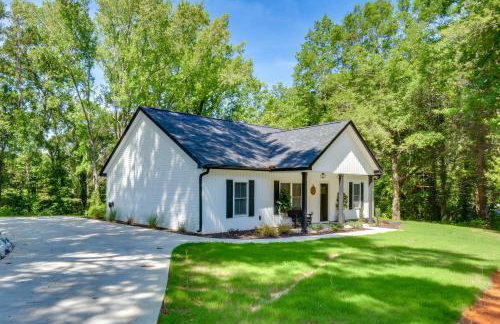 1 Mi to Lake Hartwell: Updated Retreat w/ Patio! - Foto 34
