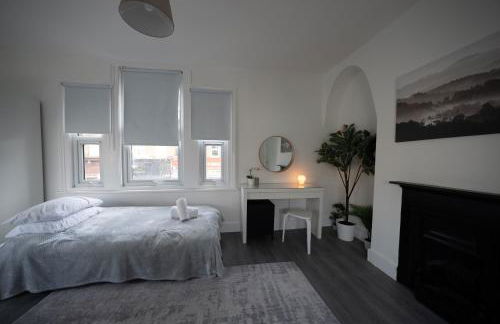 3BR Home Gem - sleeps 9 - Netflix - Near O2 & Greenwich Park - Foto 50