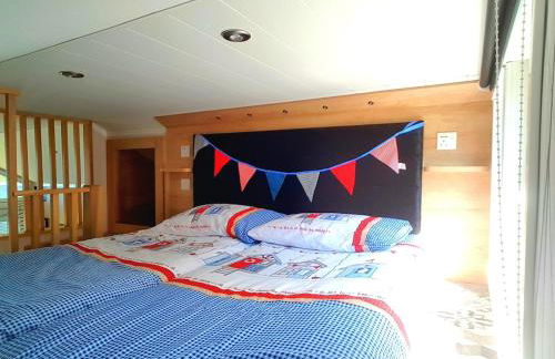 POD2 Family Glamping with seaview & Wi-Fi - Photo 10