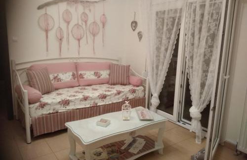 Iris Deluxe Suites 1 - Photo 35