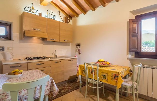 Beautiful Cottage in Dicomano With Swimming Pool - Foto 24