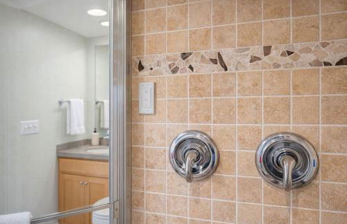 River Drive Retreat - Family Neighborhood sleeps 10 - Foto 15