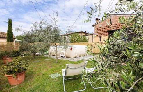 2 Bedroom Amazing Home In Orentano - Foto 9