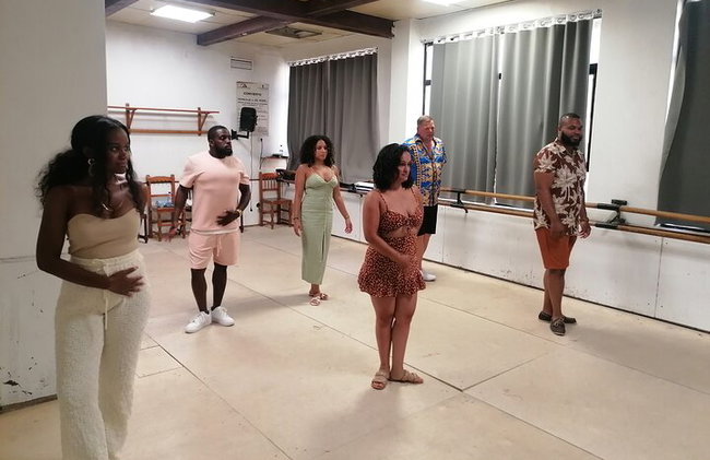 Experiencia en clase de baile latino y salsa en Valencia - Foto 3