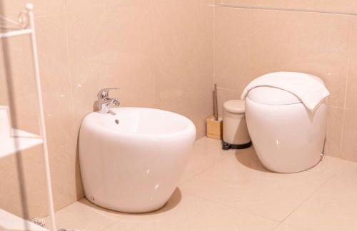 The Wine Cave - Via M Gioia, 47 - Huge Elegant 110 sqm Peaceful Retreat in Milan, 2 bedrooms, 8 minutes walking from Central Station, Milan - Foto 33