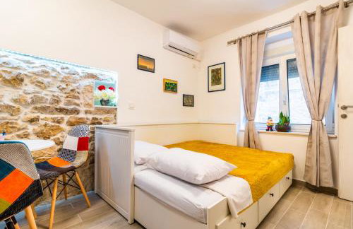 Studio apartman Mirela Kaštel Štafilić - Foto 9